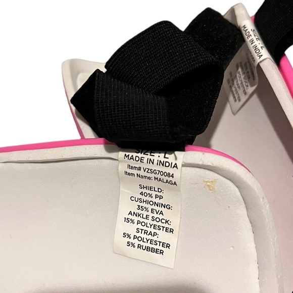 Vizari Malaga Soccer Shin Guards for Kids | Soccer Gear for Boys Girls Large - Picture 4 of 8